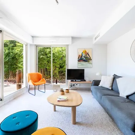 2p Rez-de-jardin Avec Piscine - Calme, Parking Prive - 2p Rez-de-jardin Avec Piscine - Calme, Parking Prive Mae-2133 * Cannes