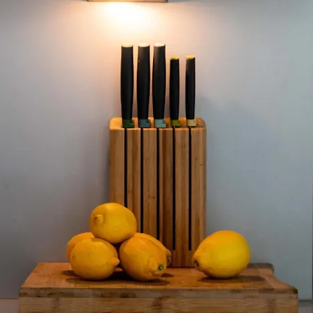 2p Rez-de-jardin Avec Piscine - Calme, Parking Prive - 2p Rez-de-jardin Avec Piscine - Calme, Parking Prive Mae-2133 * Cannes