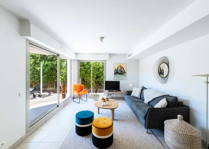 2p Rez-de-jardin Avec Piscine - Calme, Parking Prive - 2p Rez-de-jardin Avec Piscine - Calme, Parking Prive Mae-2133 *