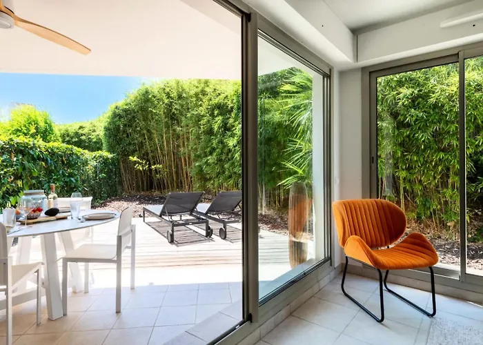 2p Rez-de-jardin Avec Piscine - Calme, Parking Prive - 2p Rez-de-jardin Avec Piscine - Calme, Parking Prive Mae-2133 *