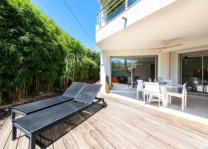 2p Rez-de-jardin Avec Piscine - Calme, Parking Prive - 2p Rez-de-jardin Avec Piscine - Calme, Parking Prive Mae-2133 Apartament *