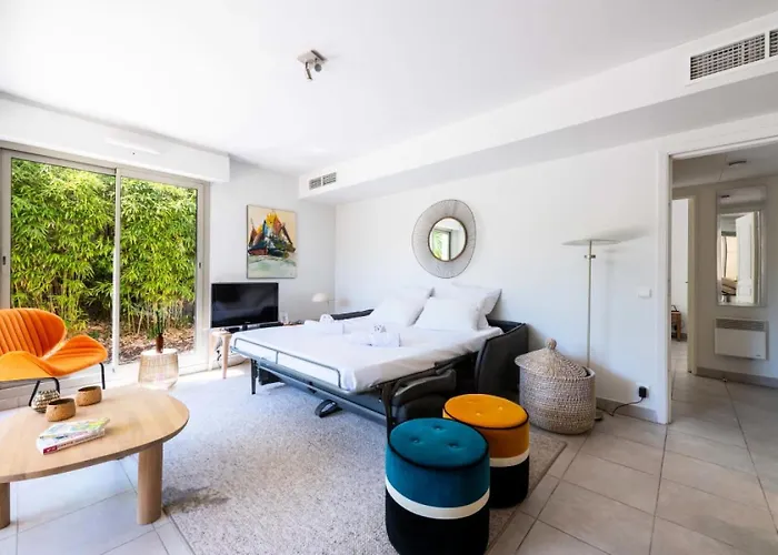 2p Rez-de-jardin Avec Piscine - Calme, Parking Prive - 2p Rez-de-jardin Avec Piscine - Calme, Parking Prive Mae-2133 * Cannes